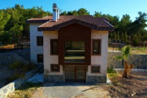 Urla Kalabak'ta 3350 M2 Arsa Paylı Sıfır Villa