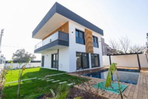 Urla Torasan'da Satılık Sıfır Müstakil Ev