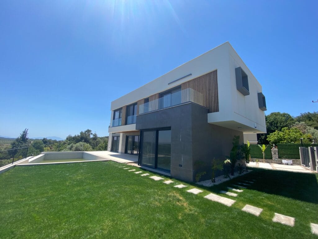 Urla Yağcılar’da Özel Tasarım Villa