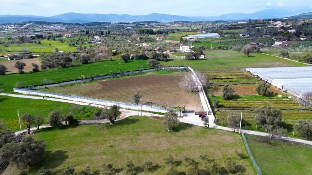 Urla’da Bağ Evi Yapım İzni Alınmış  Satılık