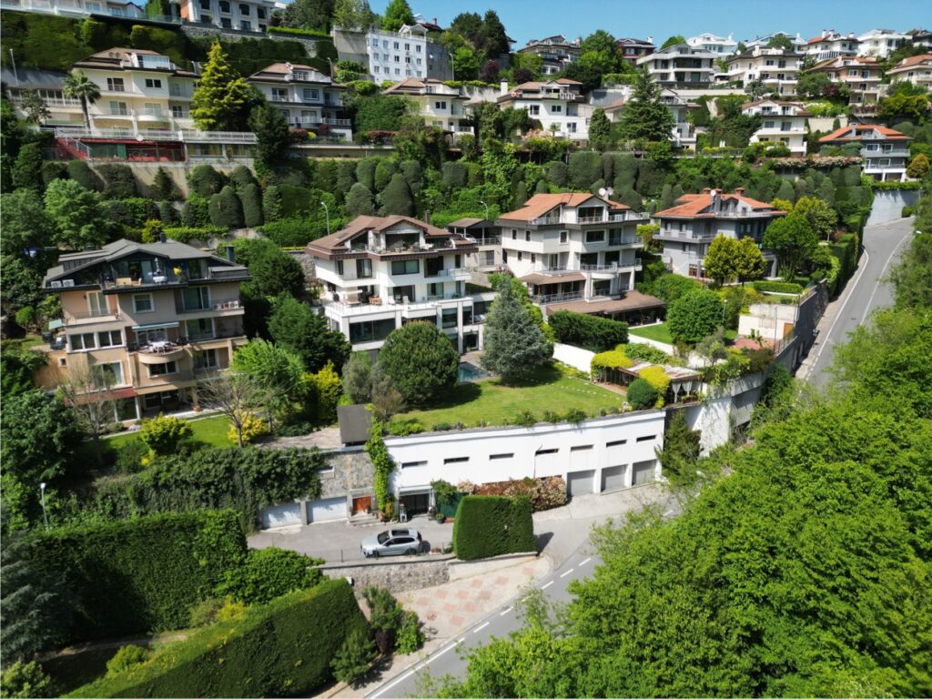 Büyük Bahçeli, Müştemilatlı Kiralık Dubleks Villa